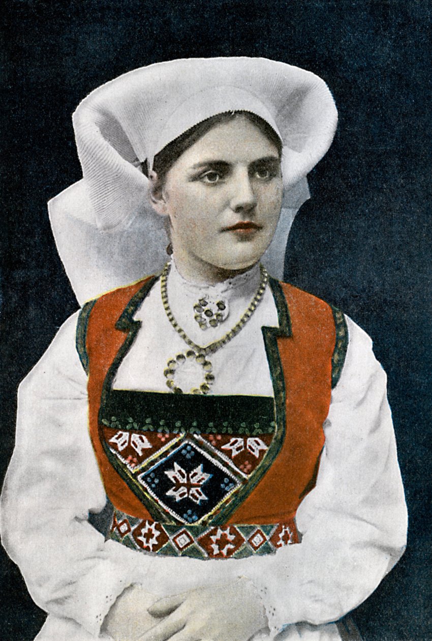 Donna con costume nazionale norvegese da L Boulanger