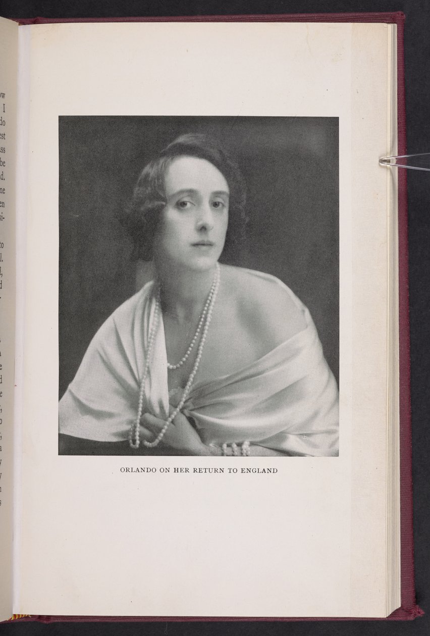 Orlando al suo ritorno in Inghilterra" da Orlando: A Biography di Virginia Woolf da Leonard George aka Lenare Green
