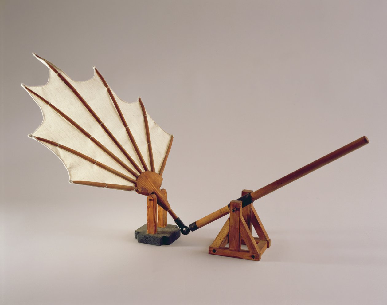 Ricostruzione del modello del progetto di da Vinci per un