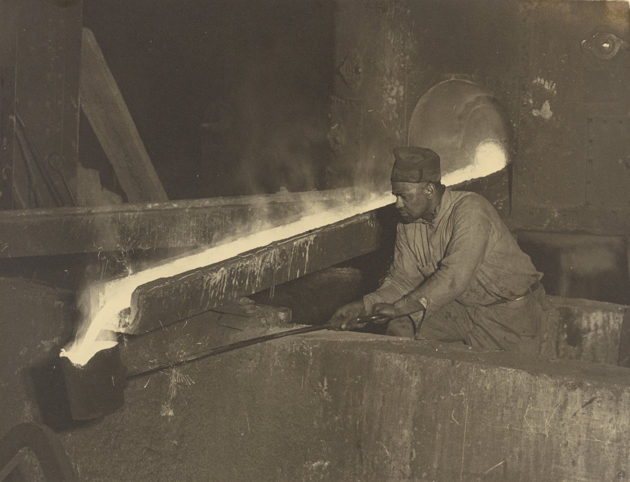 [Aiutante stampatore, stabilimento locomotive Baldwin] da Lewis W. Hine