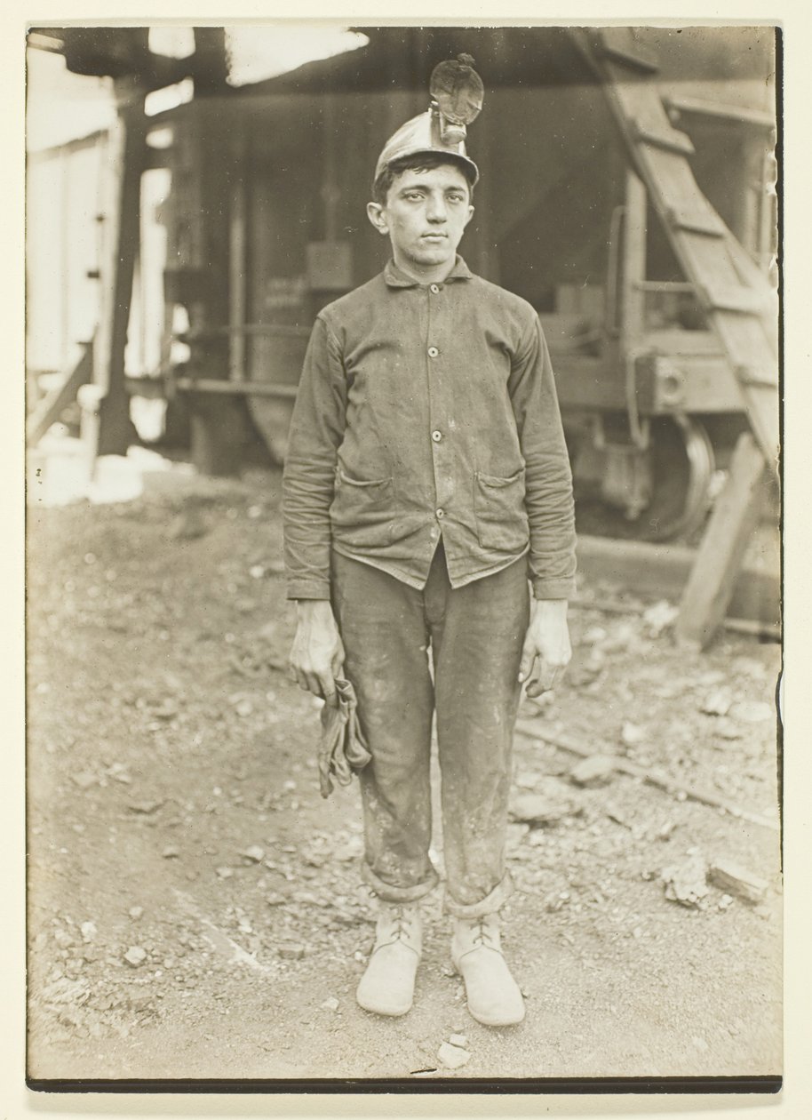 Autista in una miniera di carbone della Pennsylvania da Lewis Wickes Hine