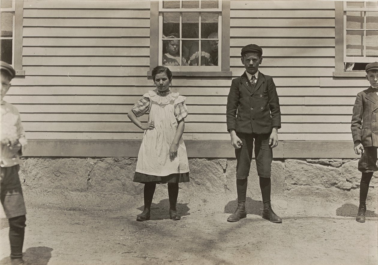 Edward St. Germain e sua sorella Delia, operai tessili, Phoenix, Rhode Island da Lewis Wickes Hine