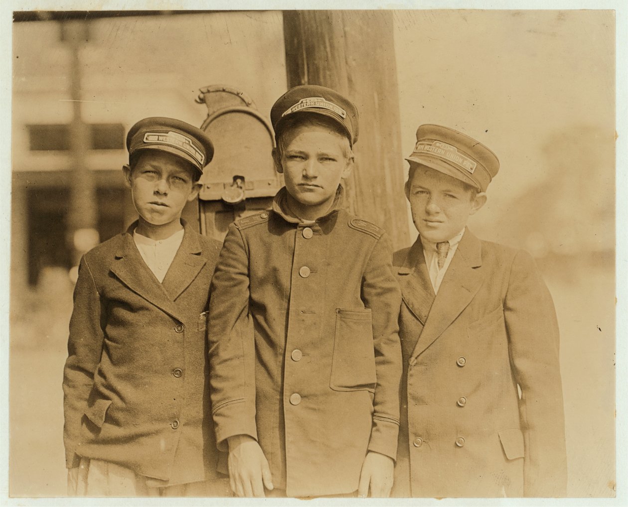 Ragazzi messaggeri a Jacksonville, Florida, 1913 da Lewis Wickes Hine