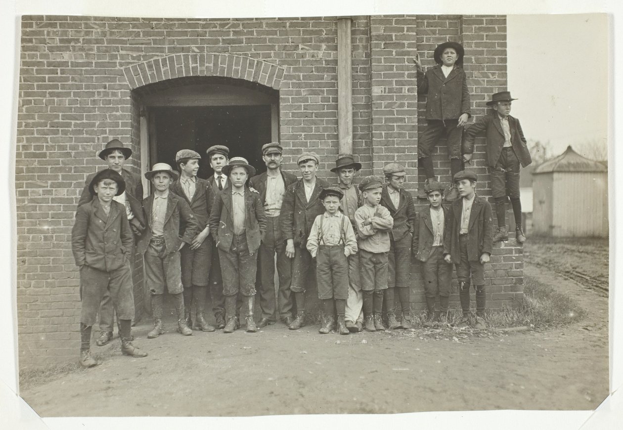 Ora di mezzogiorno, King Mfg. Co., Augusta, Georgia da Lewis Wickes Hine