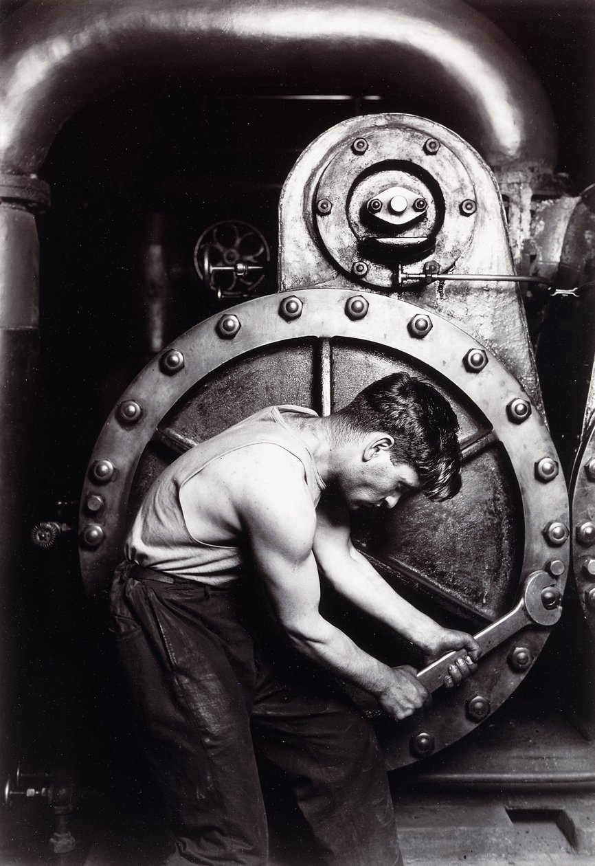 Meccanico della centrale elettrica, c.1924 da Lewis Wickes Hine