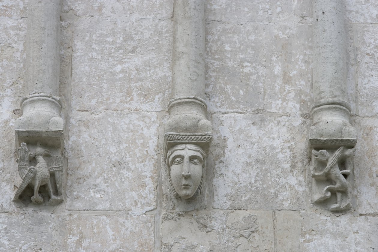 Russia, Vladimir, Bogolyubovo. Decorazioni scolpite della Chiesa dell