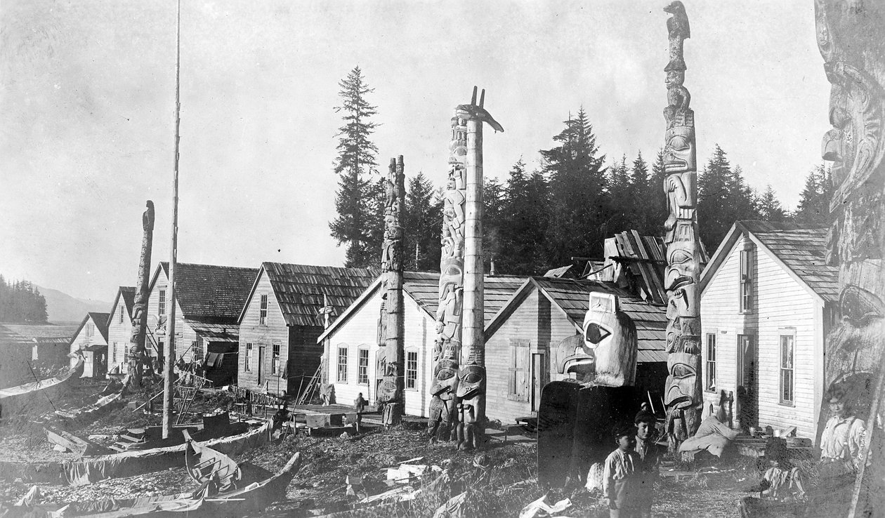 Villaggio indiano a Howkan, Alaska, 1896 da Lloyd Valentine and Pond, Edwin Percy Winter