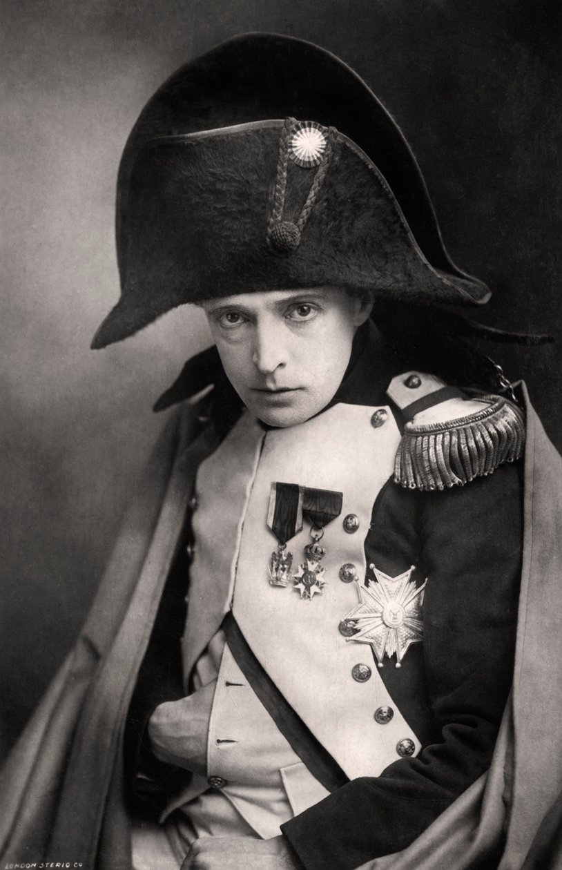 John Martin-Harvey 1863-1944, attore inglese, inizio 20° secolo da London Stereoscopic and Photographic Co