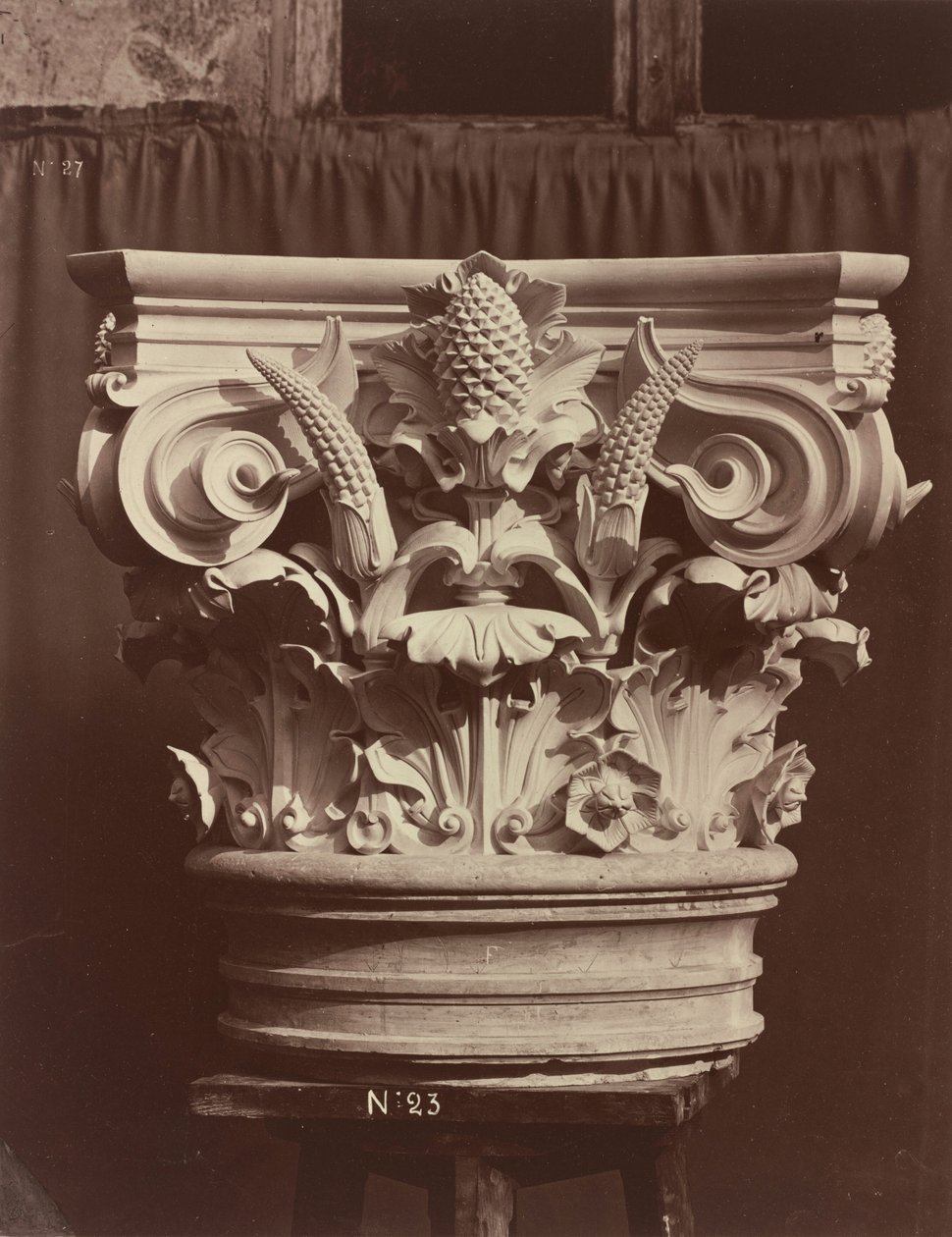 Scultura ornamentale del Teatro dell