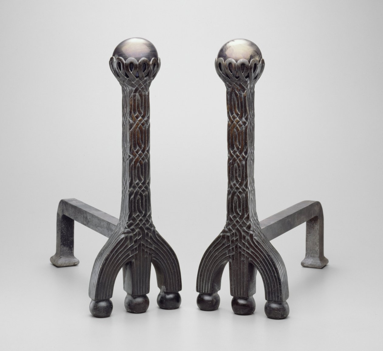 Coppia di alari, c.1892/1902 da Louis Comfort Tiffany
