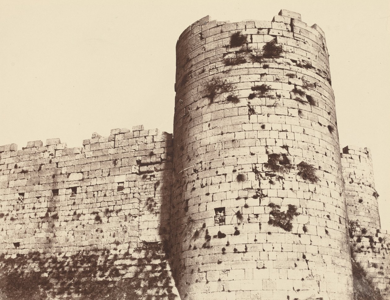 Kalaat-El-Hosn, Seconda Esposizione, Esterno, Torre d