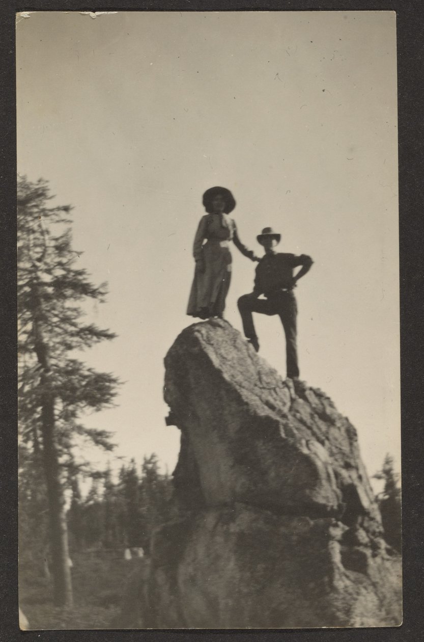 [Figure su Rocky Peak] da Louis Fleckenstein