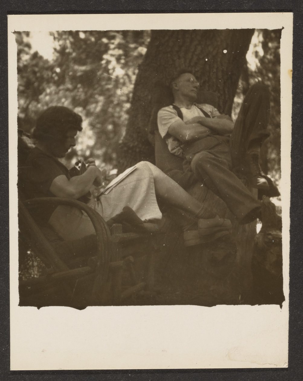 [Florence e il marito nel bosco] da Louis Fleckenstein