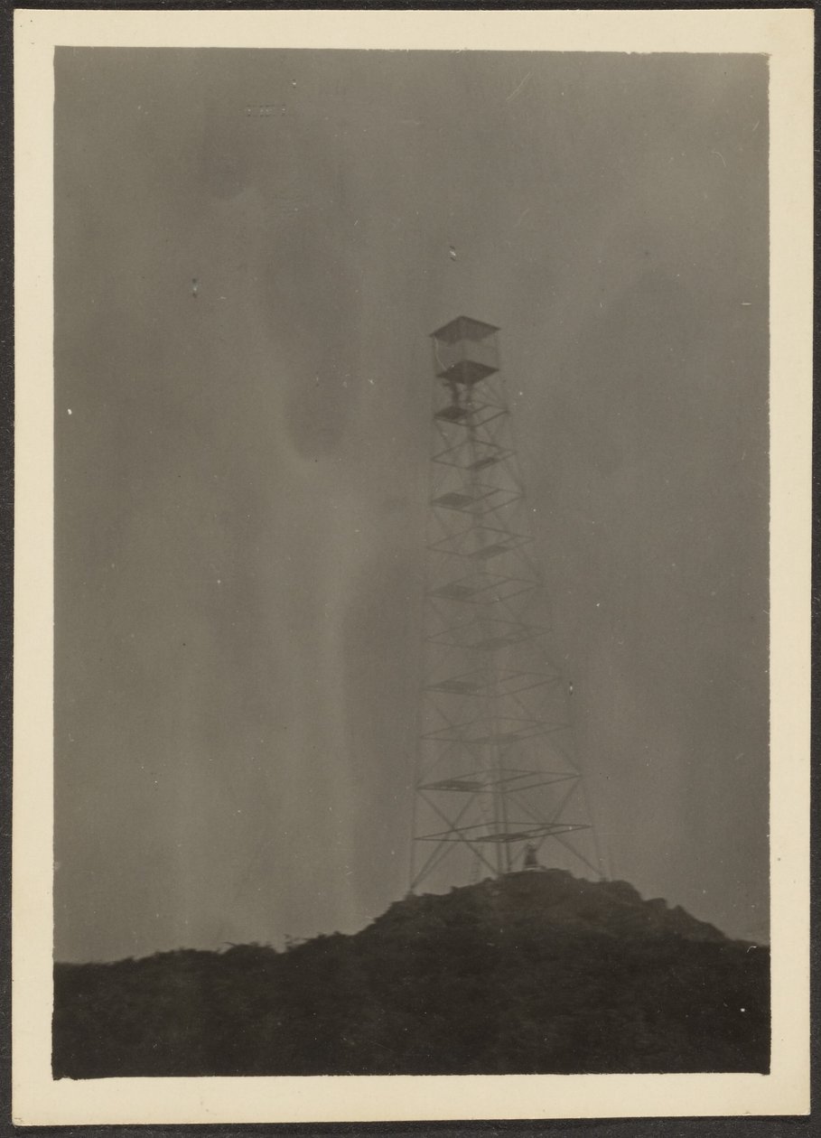 [Paesaggio con torre elettrica] da Louis Fleckenstein