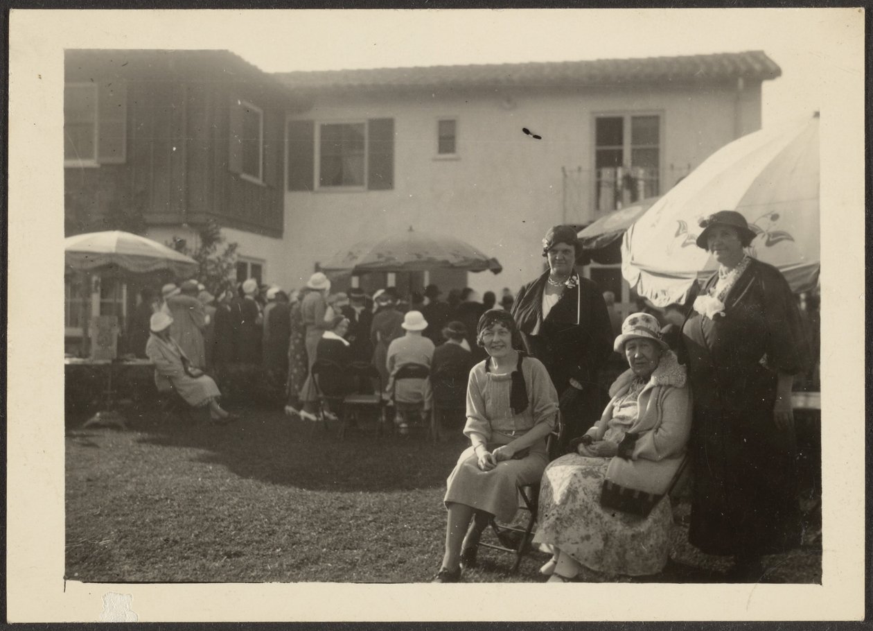 [La signora Fleckenstein e Florence al Garden Party] da Louis Fleckenstein