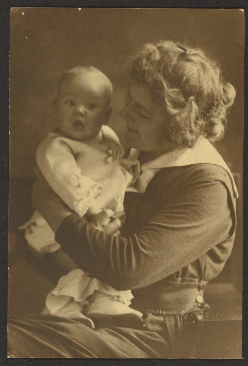 Ritratto di madre che sorride al figlio da Louis Fleckenstein