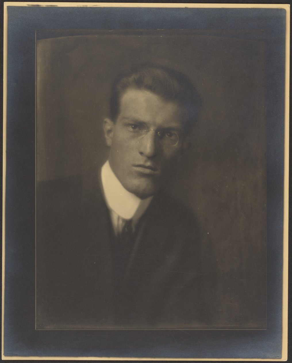 [Ritratto di un uomo con colletto alto] da Louis Fleckenstein