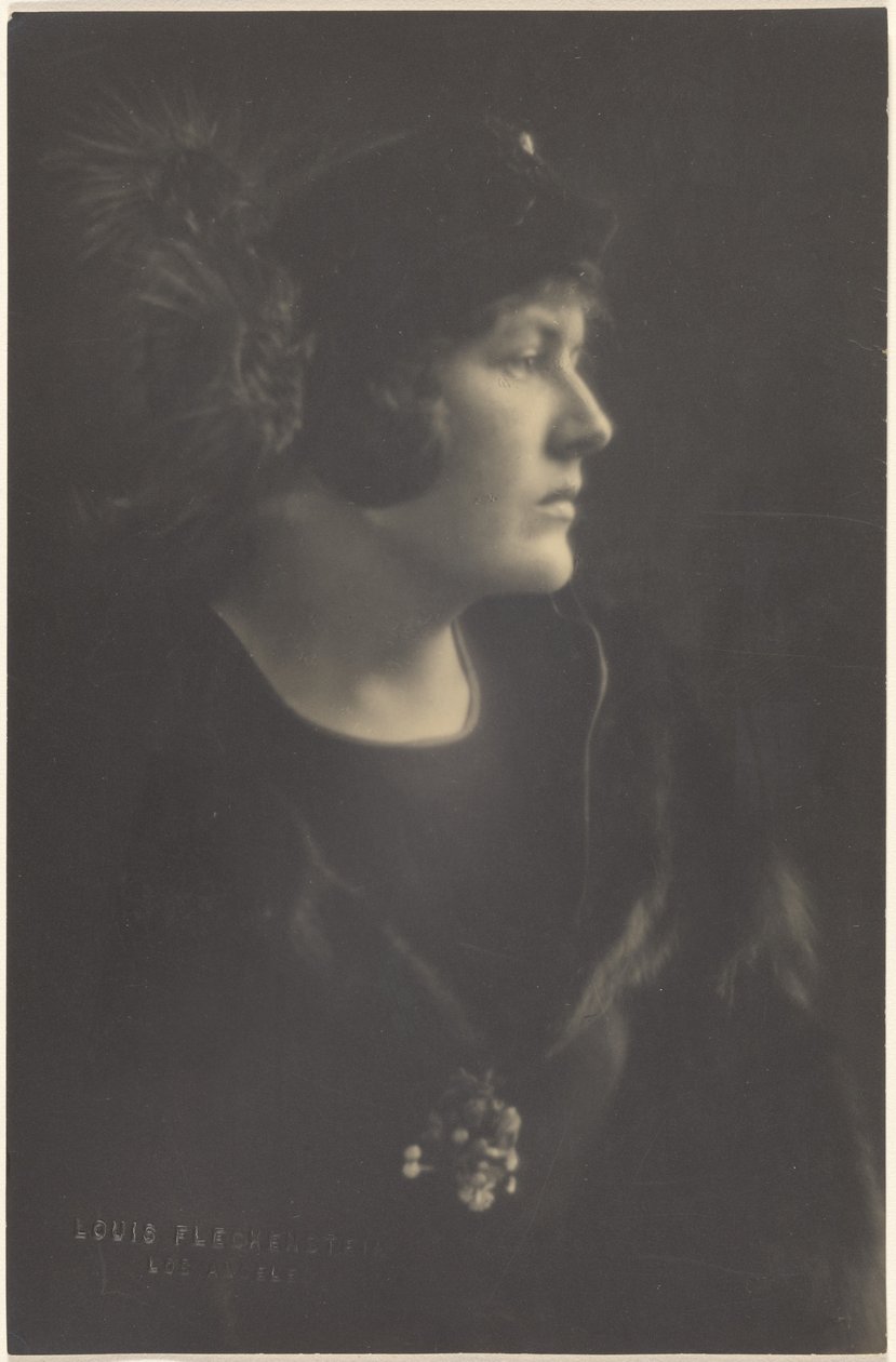[Ritratto di donna in pelliccia] da Louis Fleckenstein