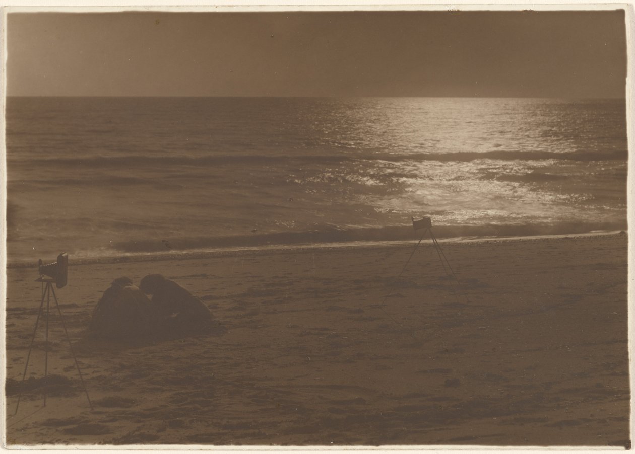 [Paesaggio marino con due macchine fotografiche] da Louis Fleckenstein