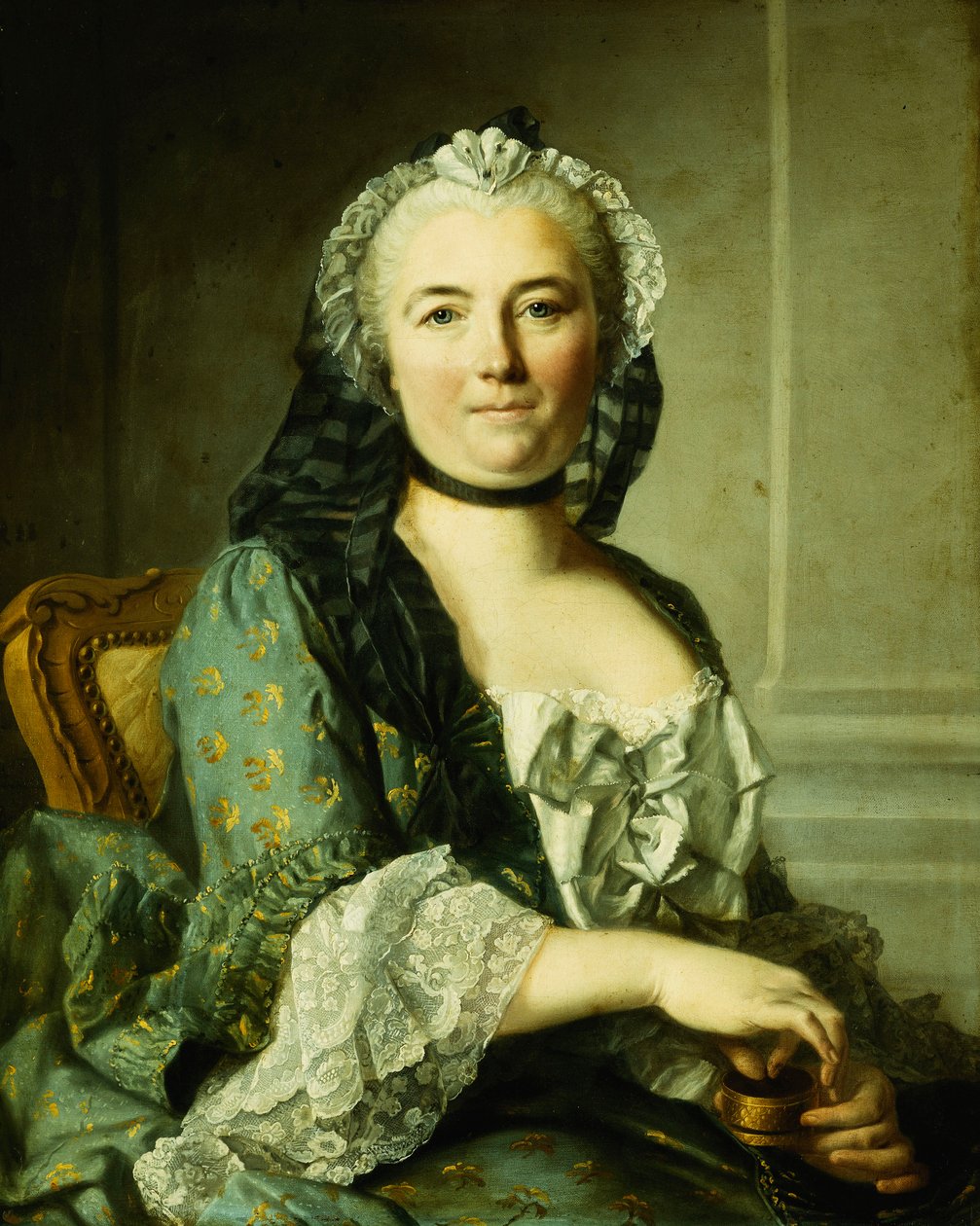 Ritratto di una signora, seduta, mezzo busto, con una tabacchiera da Louis Tocqué