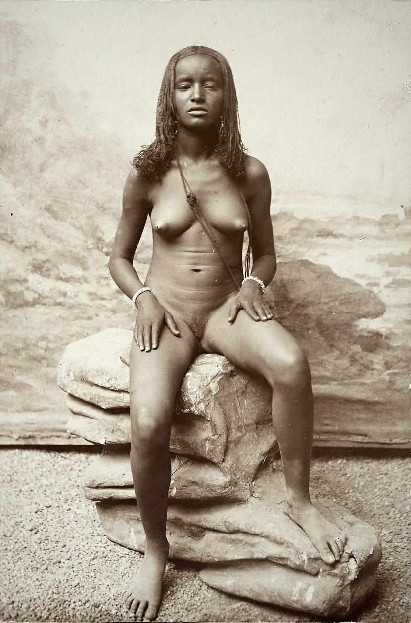 Donna, Eritrea, c.1880-90 da Luigi Naretti