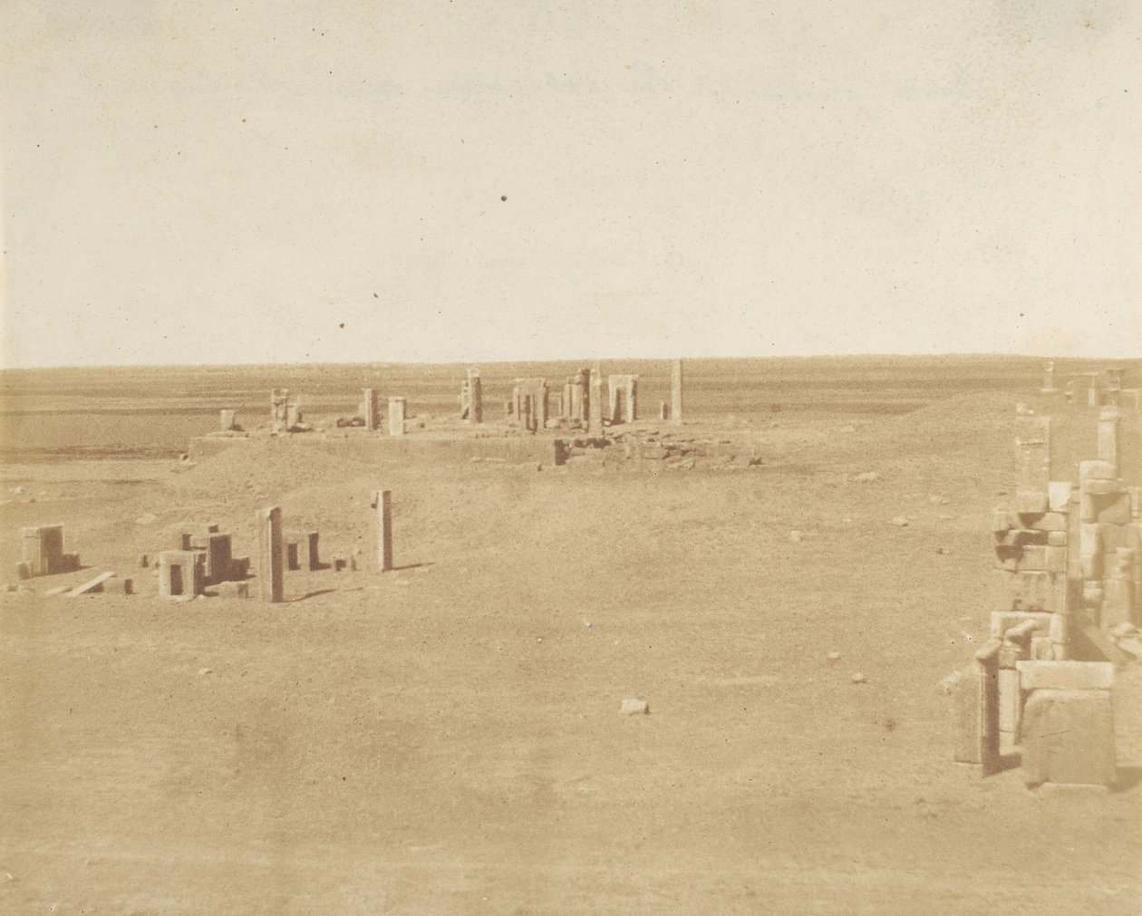 Veduta generale di Persepolis presa dalla montagna, 1858 da Luigi Pesce