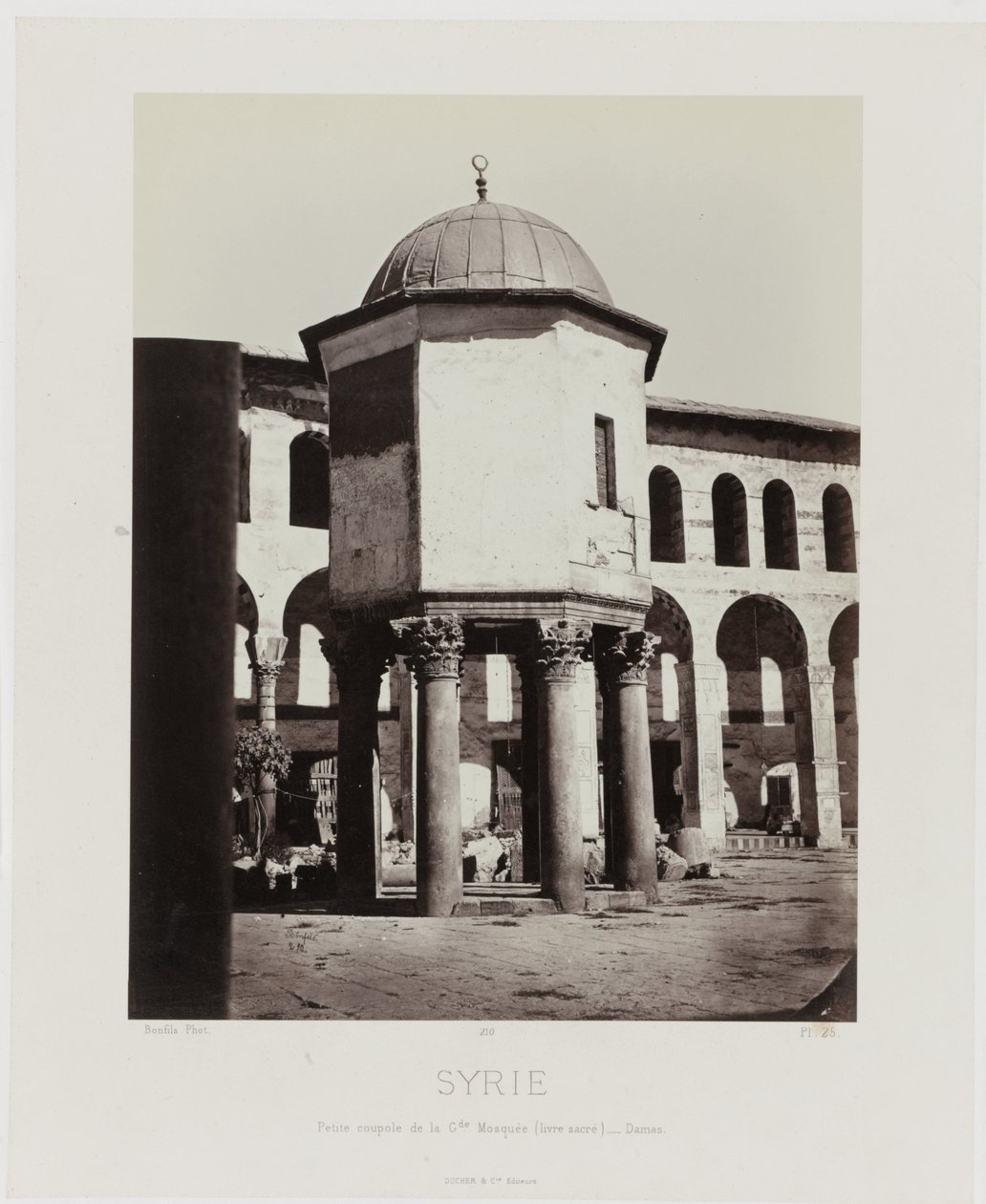 Vista della piccola cupola della grande Moschea di Damasco (Siria) da Maison Bonfils