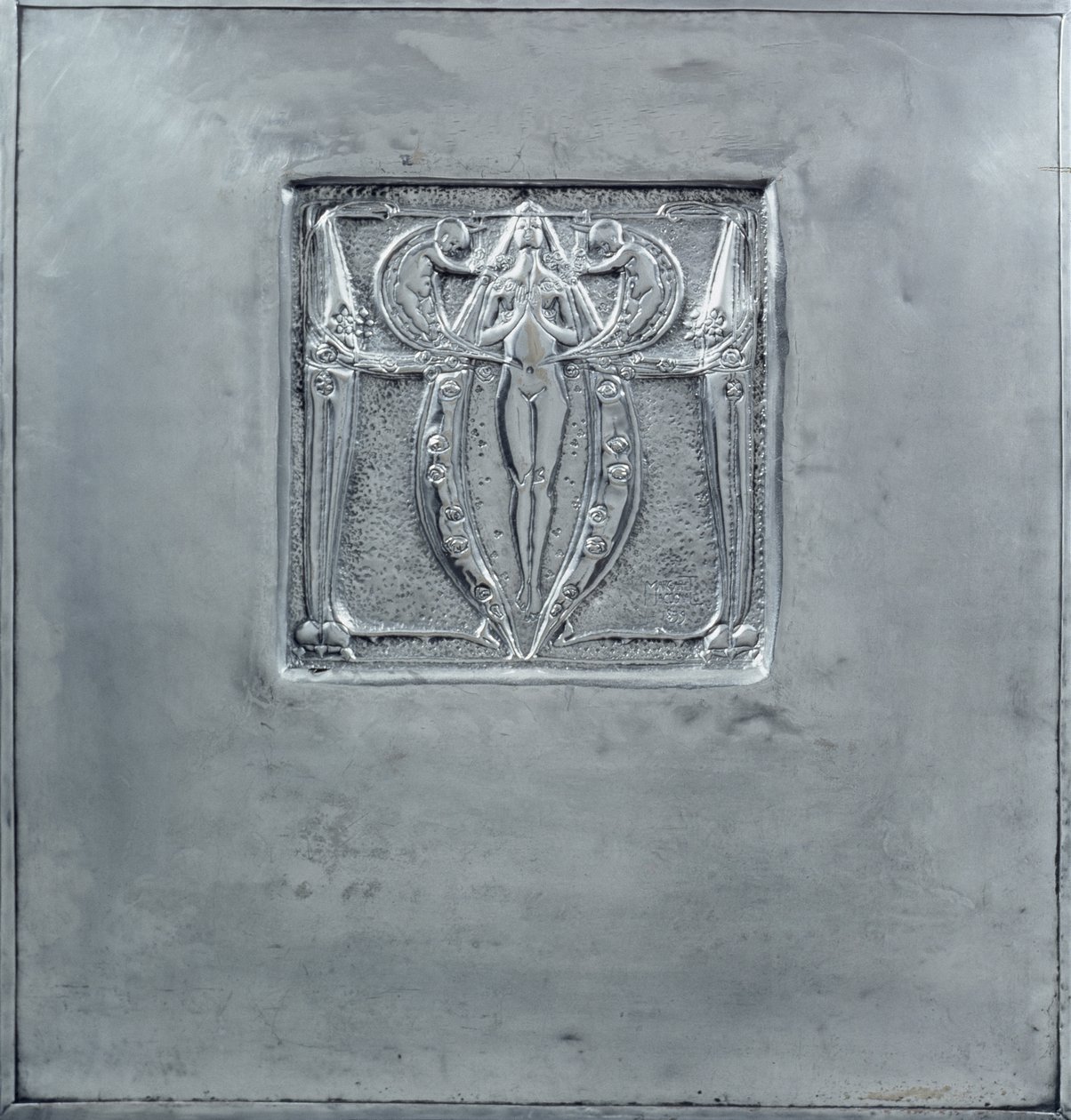 Pannello decorativo di metallo battuto, 1898-99 da Margaret MacDonald Mackintosh