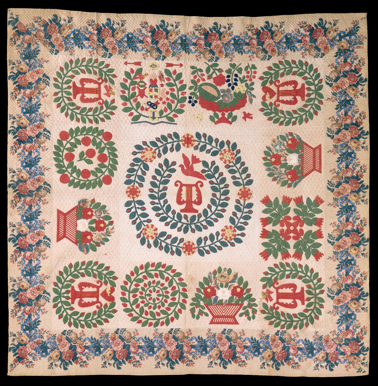 Trapunta Odd Fellows Applique Album da Mary Ann McCue