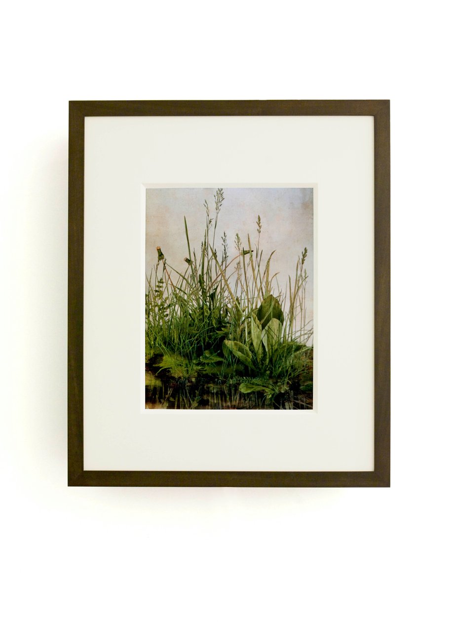 Whispering Weeds, 2011 (cornice in legno, bordo, schermo LCD, ventola e disco rigido) da Mat Collishaw