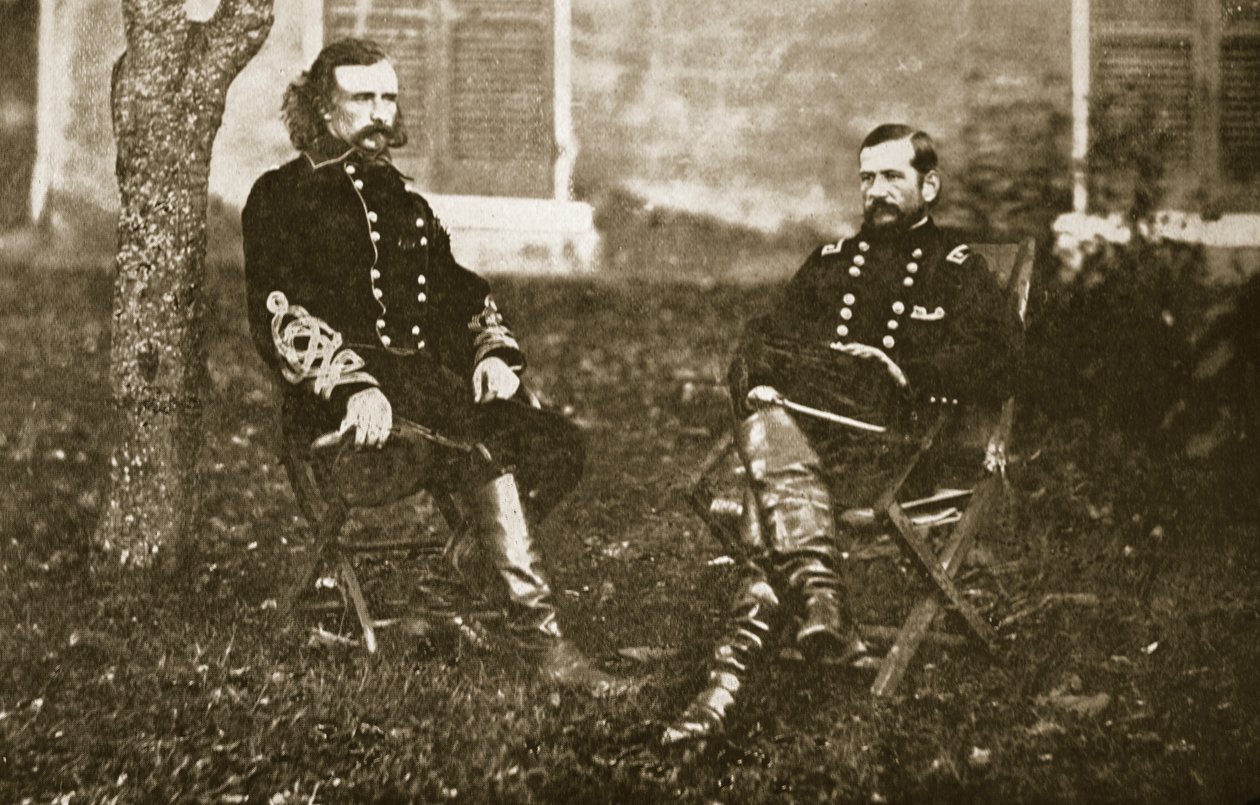 Generale George A. Custer e Generale Alfred Pleasonton, 1861-65 da Mathew B. Brady