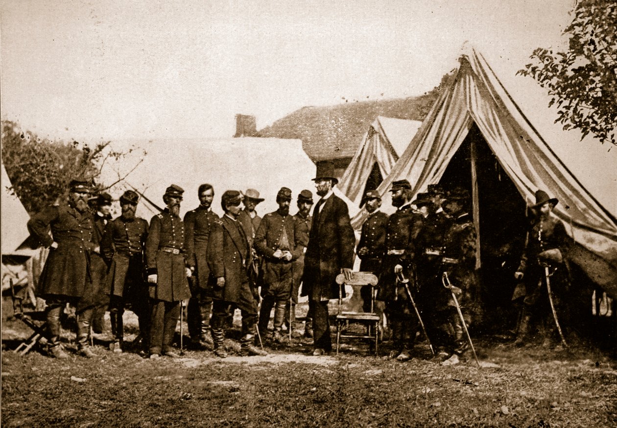 Il presidente Lincoln visita il campo ad Antietam, 4 ottobre 1892 da Mathew B. Brady
