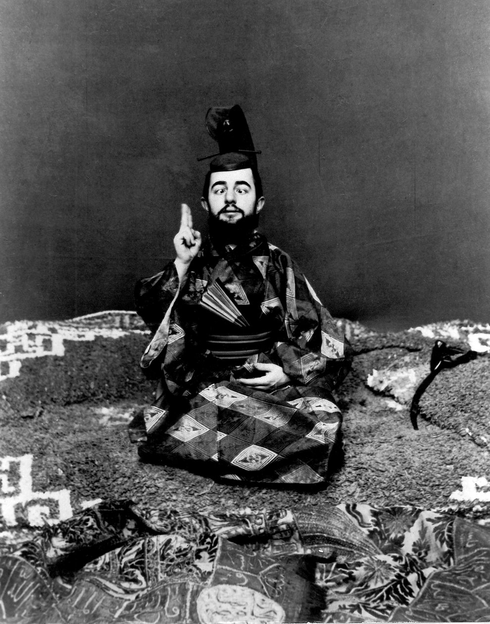 Henri de Toulouse-Lautrec in abito giapponese, ca 1892 da Maurice Guibert