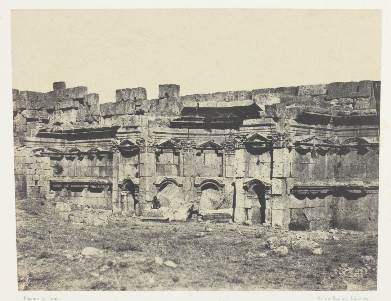 Baalbeck, Interno del recinto dei Templi del Sole e di Giove; Siria da Maxime Du Camp