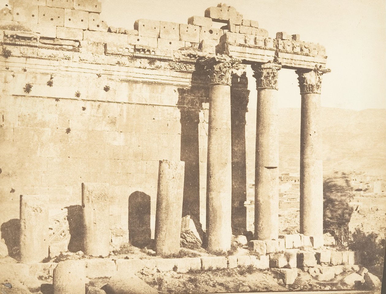Colonnato Occidentale del Tempio di Giove, a Baalbek Heliopolis da Maxime Du Camp