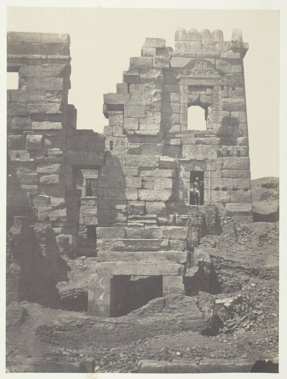 Médinet-Habou, Facciata Settentrionale del Gineceo di Ramsès-Méiamoun, Tebe, 184951 da Maxime Du Camp
