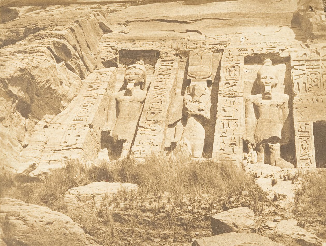 Metà della facciata dello Spéos di Athor, ad Abousembil parte meridionale da Maxime Du Camp