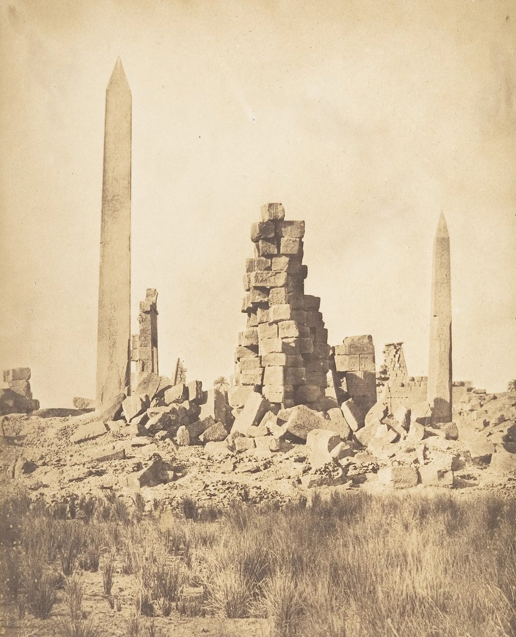 Obelischi del Palazzo di Karnak, Tebe da Maxime Du Camp