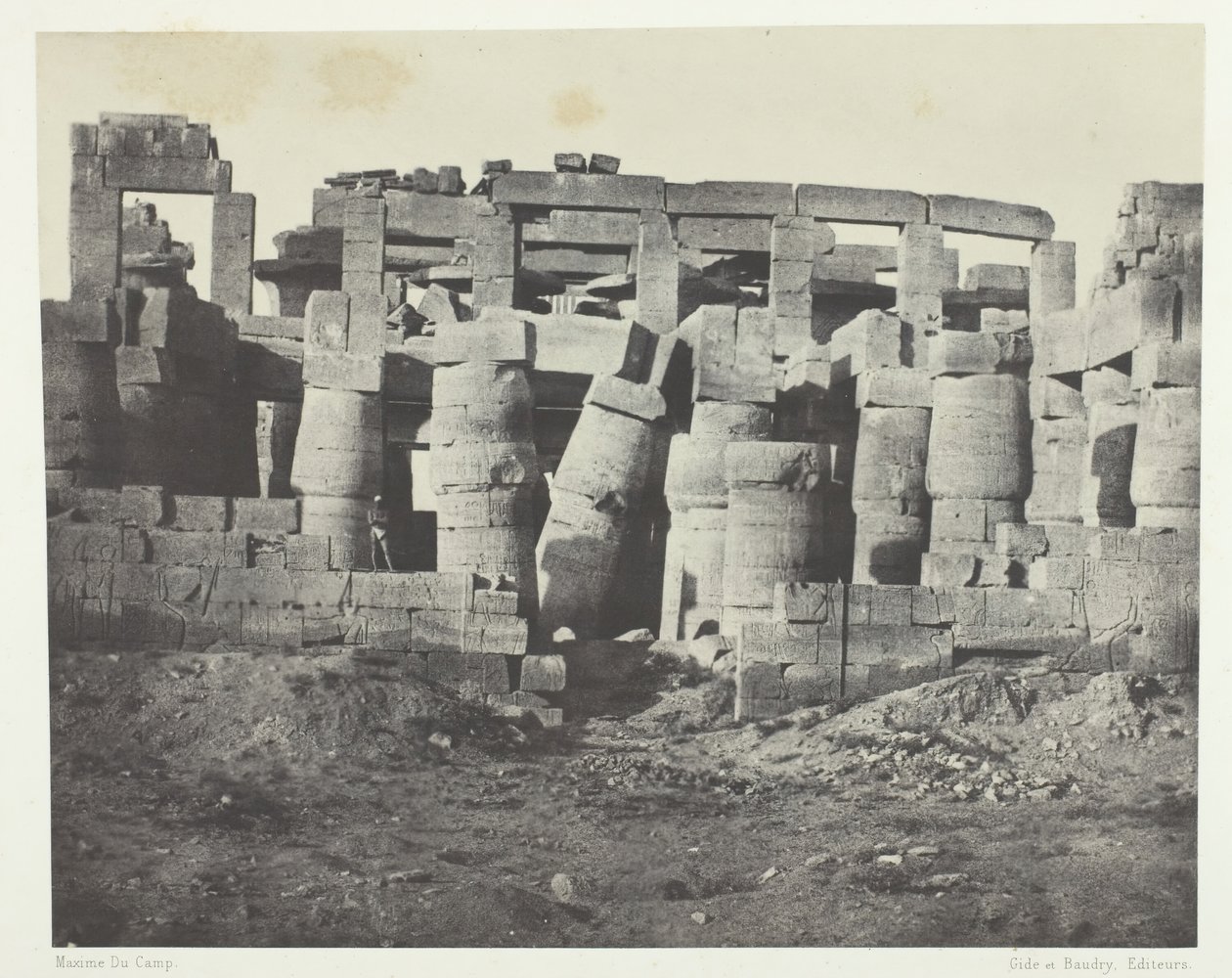 Palais de Karnak, Salle Hypostyle Prise au Nord, Thèbes, 1849-51, stampato 1852 da Maxime Du Camp