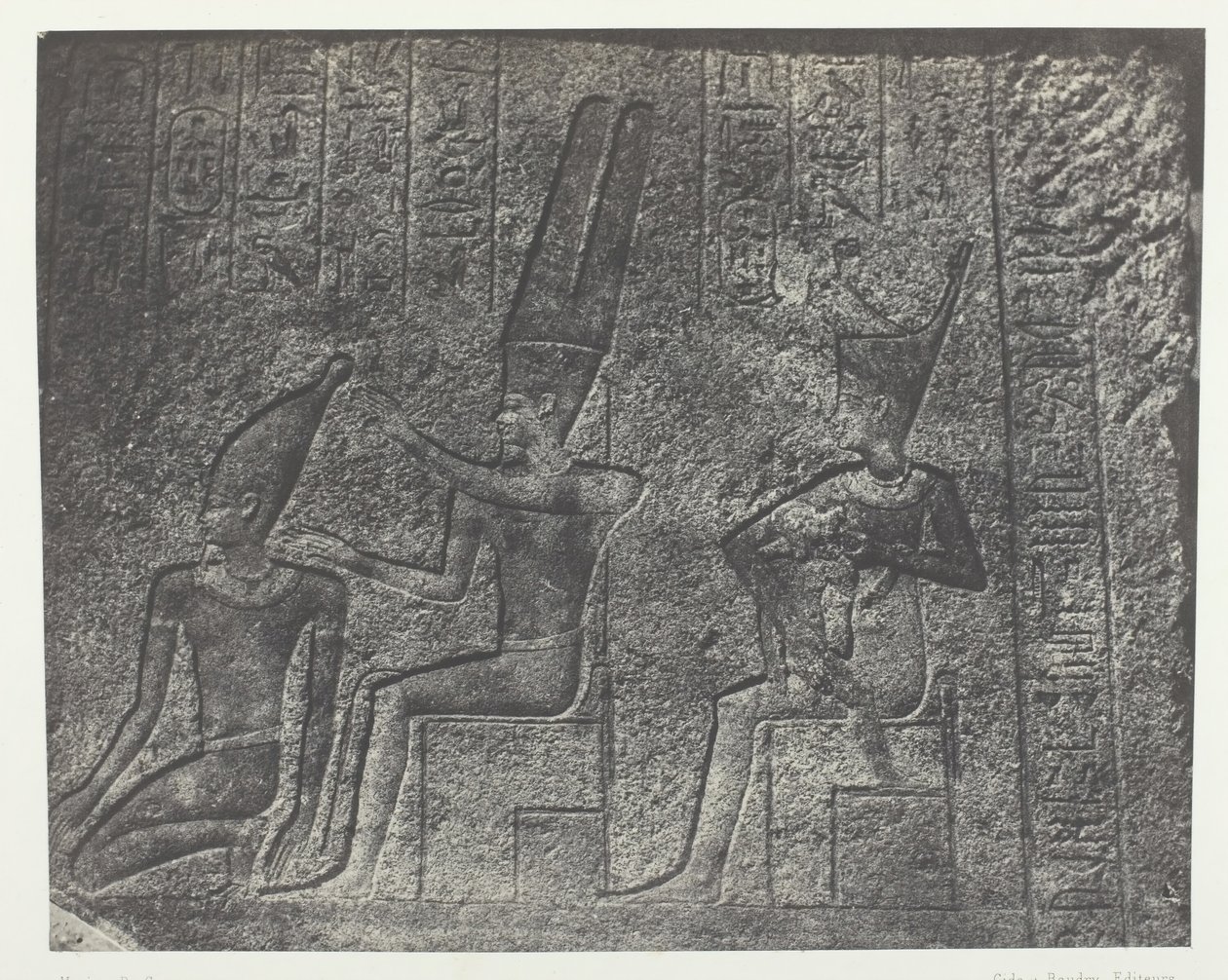 Palazzo di Karnak, sculture esterne del santuario di granito, Tebe, 1849-51, stampato 1852 da Maxime Du Camp