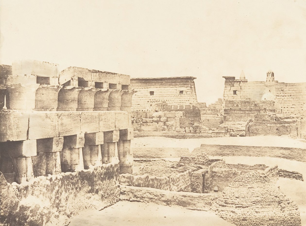 Palazzo e villaggio di Luxor, preso da sud, Tebe, 1849-50 da Maxime Du Camp