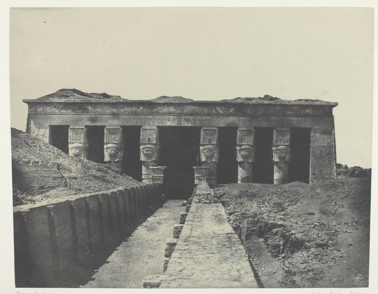 Vue Générale, Grand Temple de Dendérah Teutyres, Alta-Egitto da Maxime Du Camp