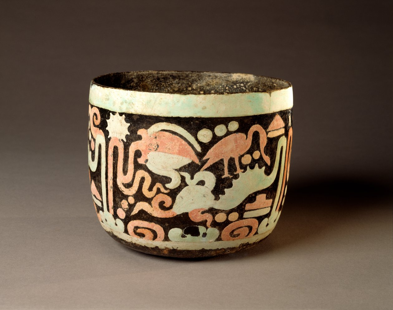Ciotola con scena acquatica, Guatemala, Medio Classico, 500-700 da Mayan