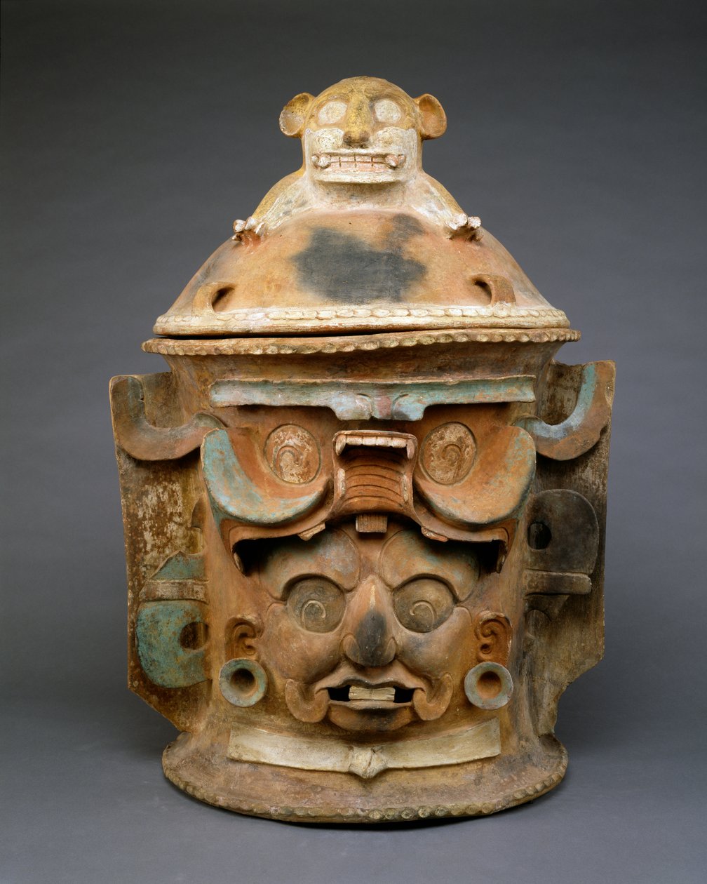 Urna funeraria con coperchio felino, Guatemala, 550-950 da Mayan