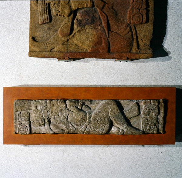 Architrave 27 da Tonina, Chiapas, Messico, Periodo Classico Tardo (600-900 d.C.) da Mayan Mayan