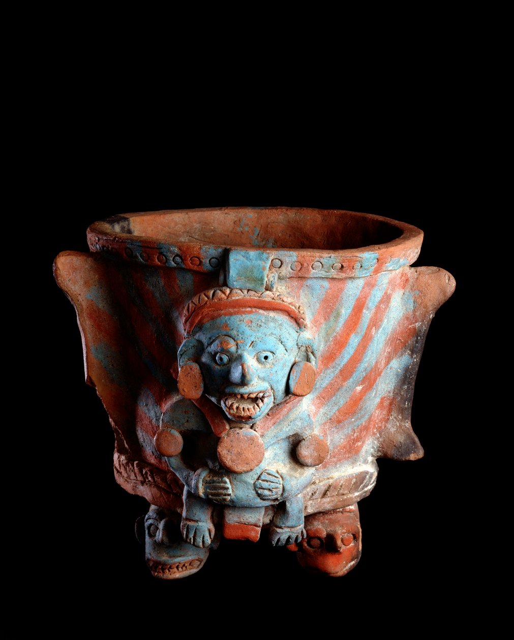 Arte precolombiana, civiltà Maya, periodo postclassico: vaso tripode con incensiere in argilla decorato con una testa. Da Nebaj, Quiche, Guatemala. Guatemala, Museo Nazionale di Archeologia e Etnologia da Mayan Mayan