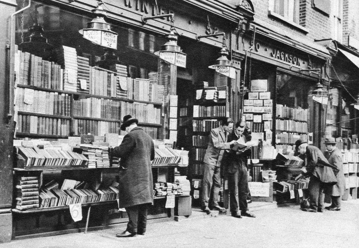 Una libreria in Charing Cross Road, Londra da McLeish