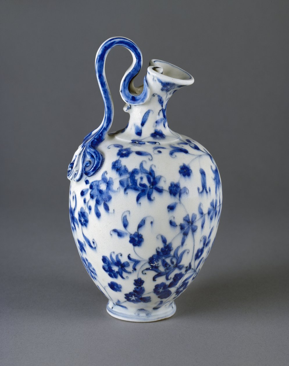 Fiasca di porcellana imitazione da Medici Porcelain Manufactory