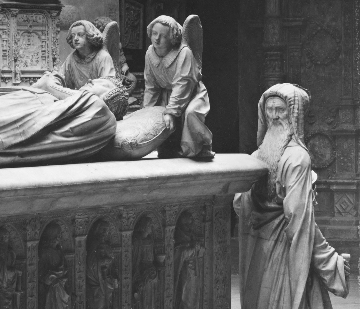 Nantes, Cattedrale di San Pietro e San Paolo, Tomba di Francesco II, Duca di Bretagna e Margherita di Foix, vista posteriore della Prudenza conosciuta come un autoritratto di Michel Colombe, 1502-07 (dettaglio) da Michel Colombe