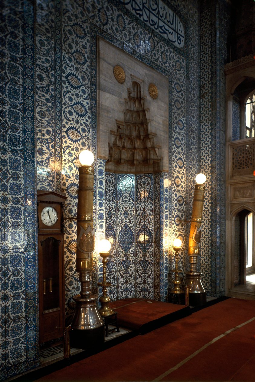 Vista interna della Moschea di Rustem Pasha da Mimar Sinan